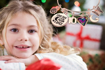 Birthday Gifts for Women Girls Bracelet, Birthday Charm Bracelets 10Th 20Th 30Th 40Th 50Th 60Th 70Th 80Th 90Th Birthday Gift for Daughter, Sister, Friend, Teen Girls, Mom, Grandma